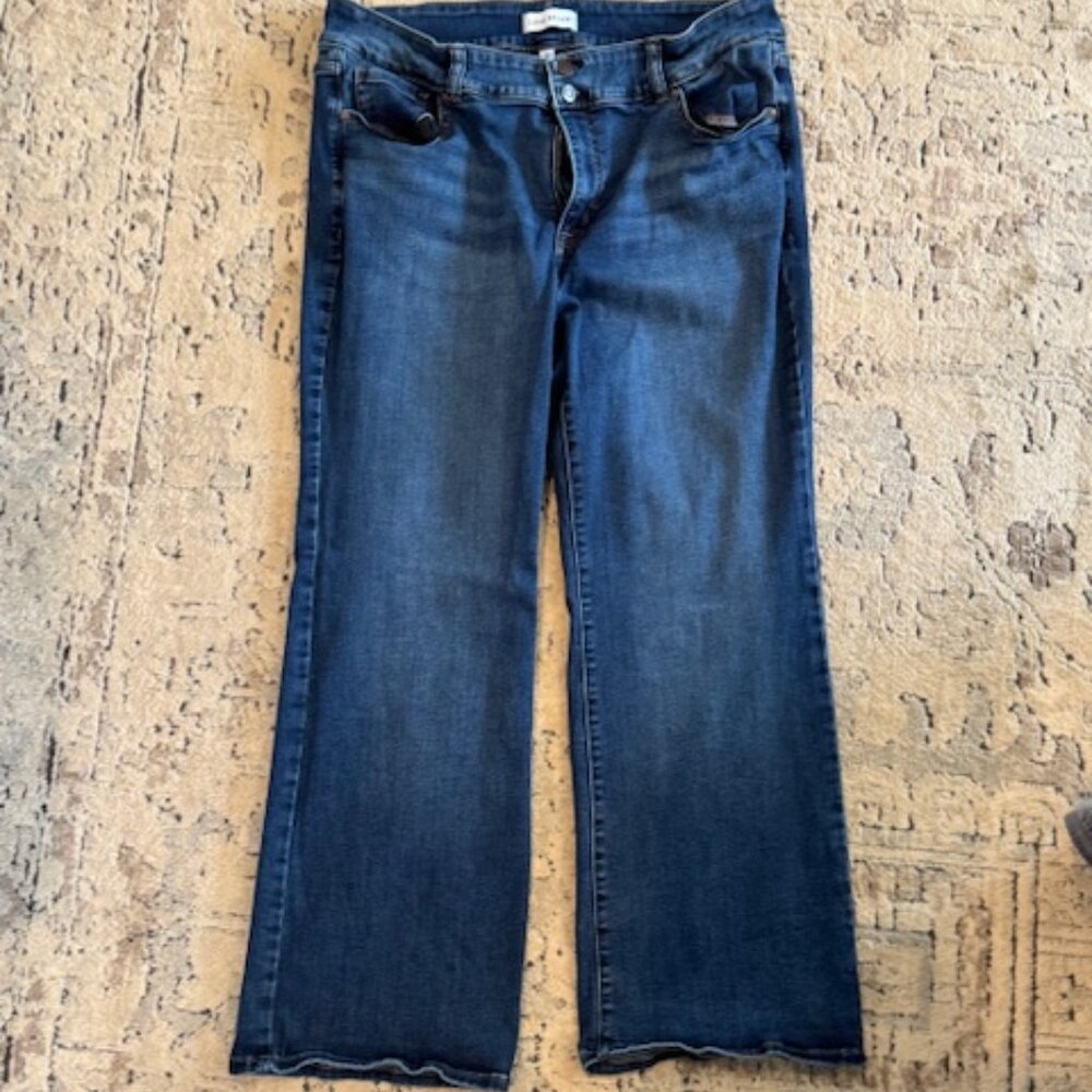 Lane Bryant Tummy Control Bootcut Jeans Size 18 short/ petite